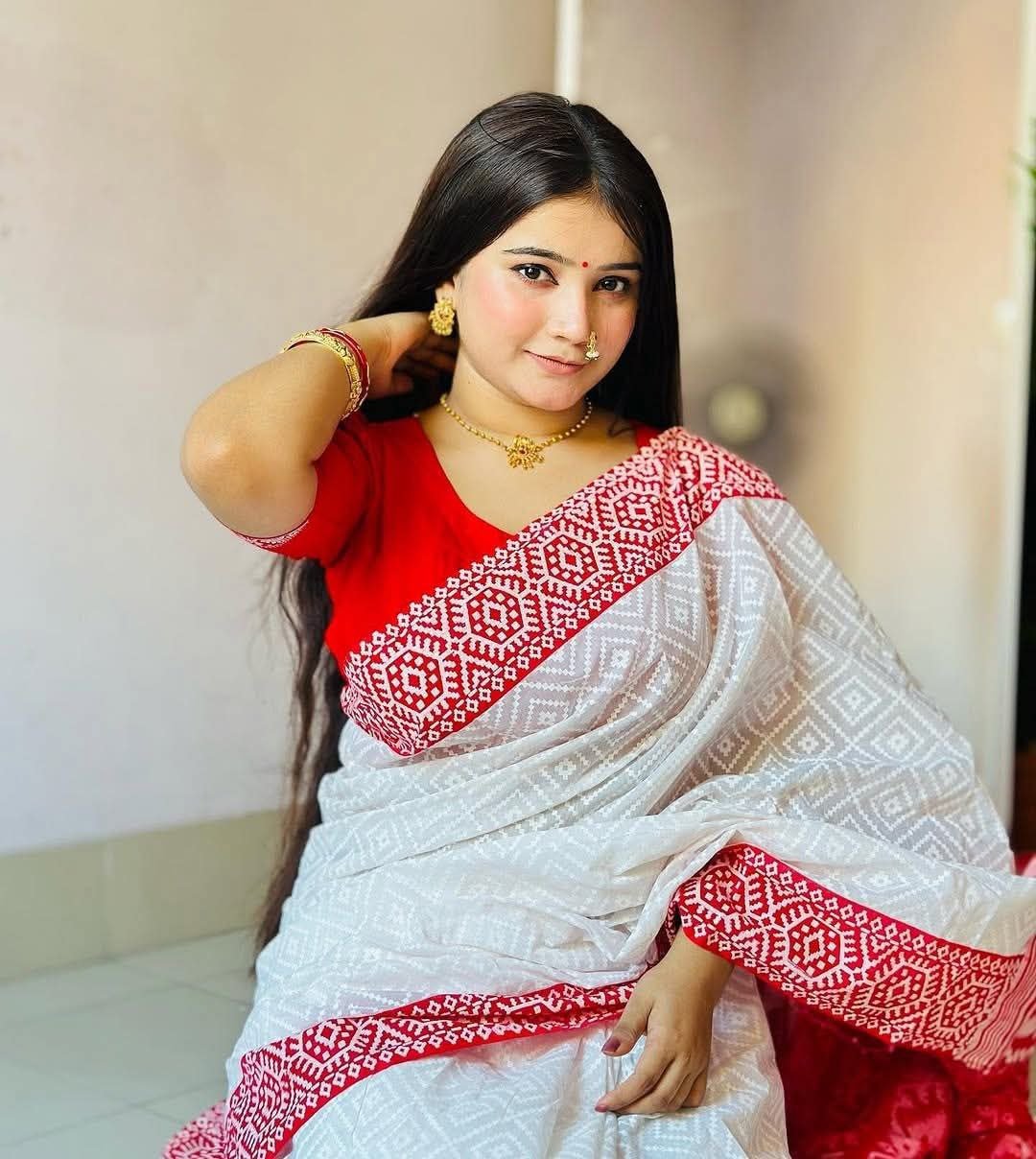 পিওর স্কিন প্রিন্ট শাড়ি + স্টাইল আর কমফোর্ট একসাথে! (code-22) - Image 5