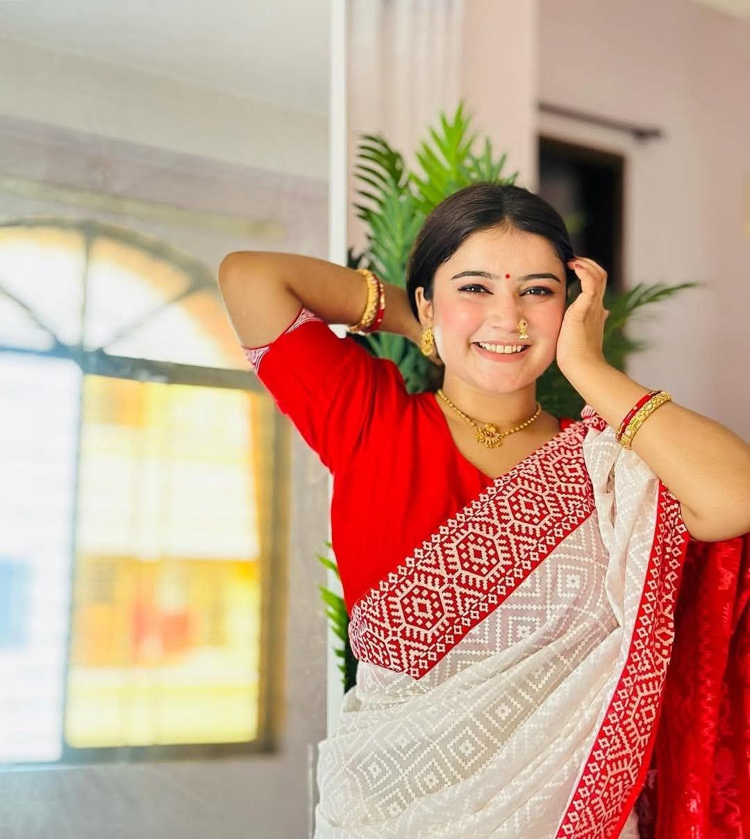 পিওর স্কিন প্রিন্ট শাড়ি + স্টাইল আর কমফোর্ট একসাথে! (code-22) - Image 3