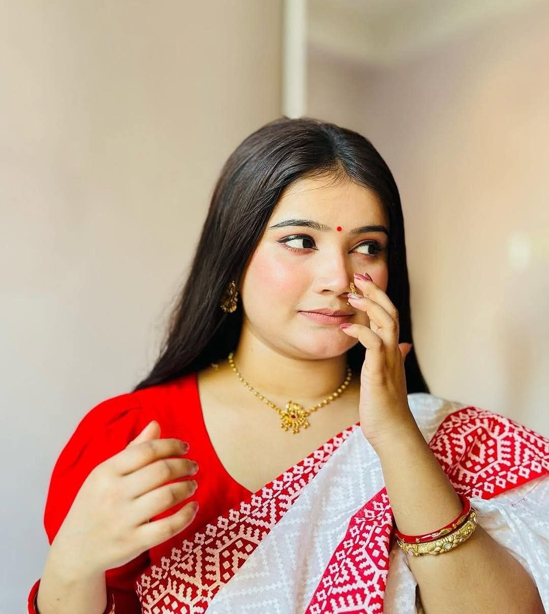 পিওর স্কিন প্রিন্ট শাড়ি + স্টাইল আর কমফোর্ট একসাথে! (code-22) - Image 4